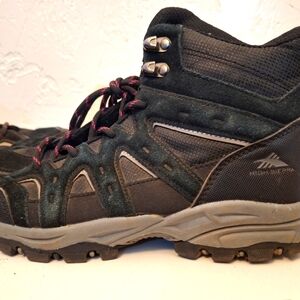 Women's Hiking Boots
